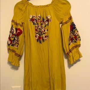 Yellow Embroidered Boho Dress, good condition, has lining inside